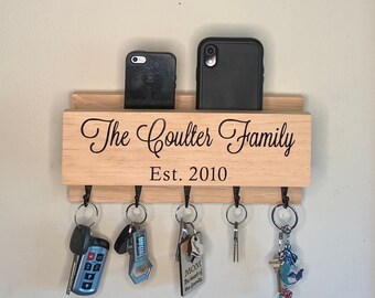 Personalize Key Holder, Mother's Day Gift, Personalized Key Holder, Mail Organizer Wall Mount, Gift for Couples, Key Holder for Wall