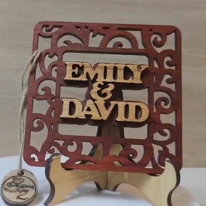 Op maat gemaakte gepersonaliseerde echt houten naamplaat kaart lasergesneden gesneden huwelijksuitnodiging verjaardag verjaardag Kerst Moederdag