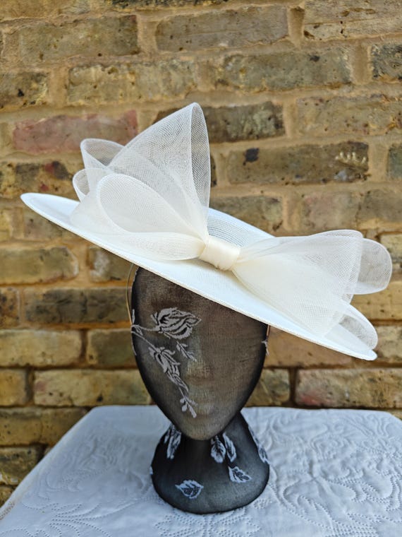 ivory large fascinator millinery burlesque wedding hat headband party race cosplay handmade Kentucky Derby Royal Ascot