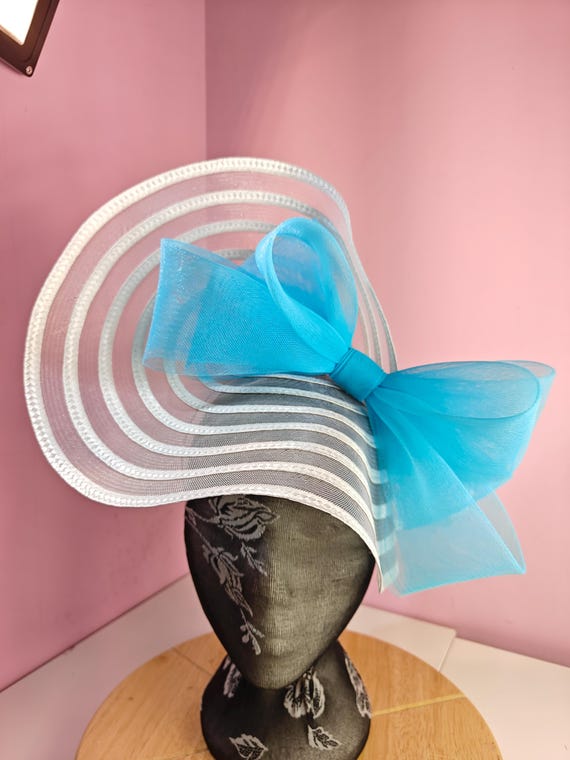 white turquoise straw crinoline bow fascinator millinery burlesque wedding hat headband royal ascot party house race cosplay Kentucky derby