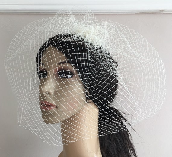 ivory off white french veil veiling fascinator millinery burlesque hair clip hen party bridal ascot race fancy dress wedding British hat