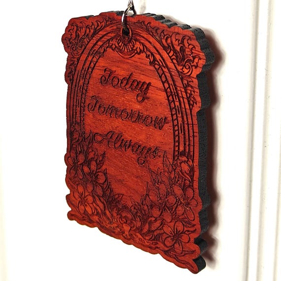 personalised custom made bespoke solid hard wood key chain keyring fridge magnet Victorian vintage style pattern laser cut engraved design
