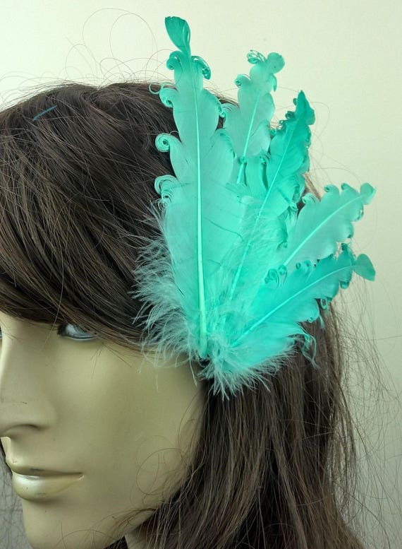 handmade turquoise blue feather fascinator millinery burlesque hair clip hen party wedding bridal ascot race fancy dress British