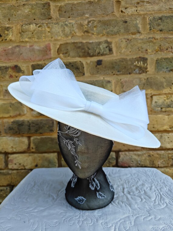 ivory white large fascinator millinery burlesque wedding hat headband party race cosplay handmade Kentucky Derby Royal Ascot
