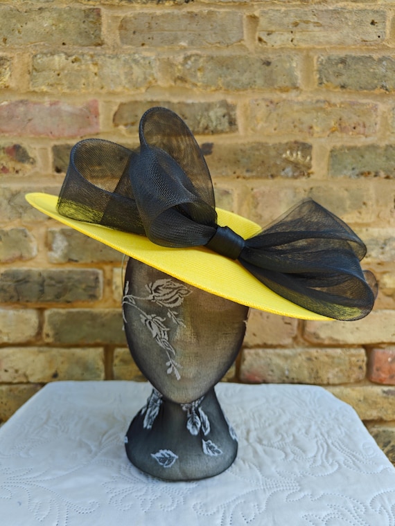 yellow black large fascinator millinery burlesque wedding hat headband party race cosplay handmade Kentucky Derby Royal Ascot