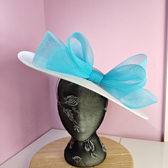 white turquoise blue large fascinator millinery burlesque wedding hat headband party race cosplay handmade Kentucky Derby Royal Ascot