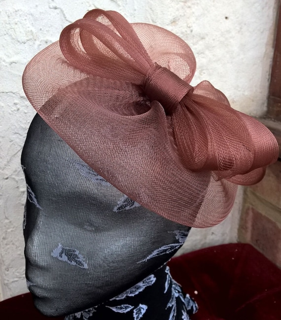 light pale caramel toffee brown  crin fascinator millinery burlesque headband wedding hat hair piece