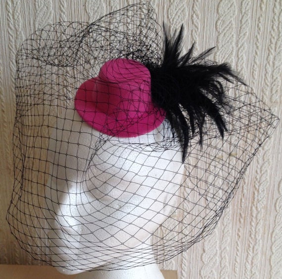 black feather french veil veiling pink mini top hat fascinator millinery burlesque hair clip hen party bridal ascot race fancy dress British