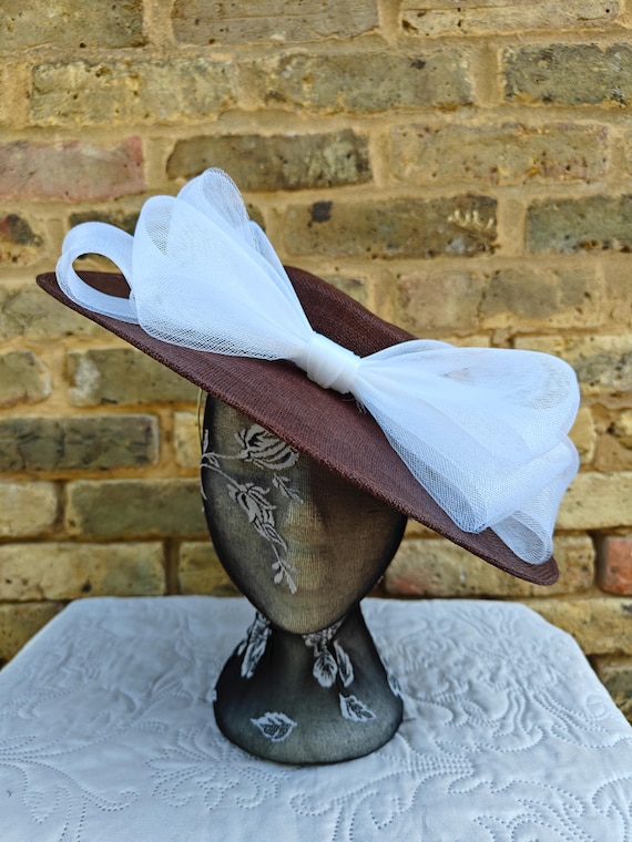 brown white large fascinator millinery burlesque wedding hat headband party race cosplay handmade Kentucky Derby Royal Ascot