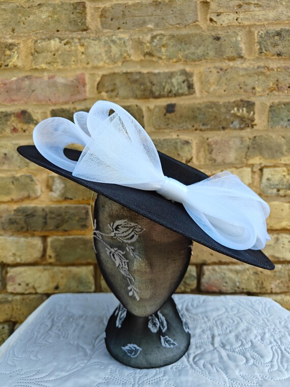black white large fascinator millinery burlesque wedding hat headband party race cosplay handmade Kentucky Derby Royal Ascot
