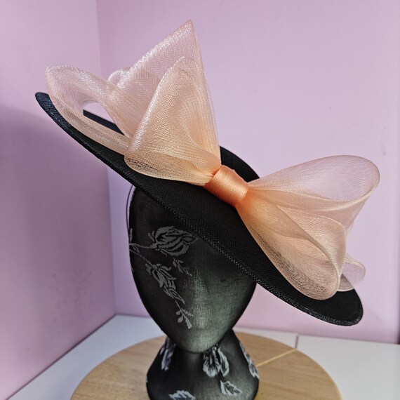 black peach nude large fascinator millinery burlesque wedding hat headband party race cosplay handmade Kentucky Derby Royal Ascot