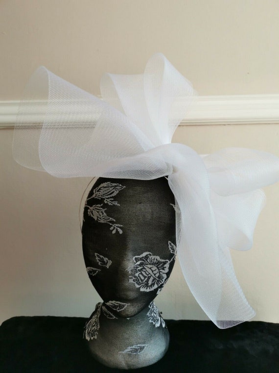 white fascinator millinery burlesque headband wedding hat hair piece