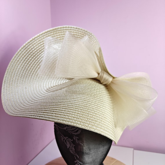 cream ivory bow large straw fascinator millinery burlesque wedding hat headband party race cosplay handmade Kentucky Derby Royal Ascot