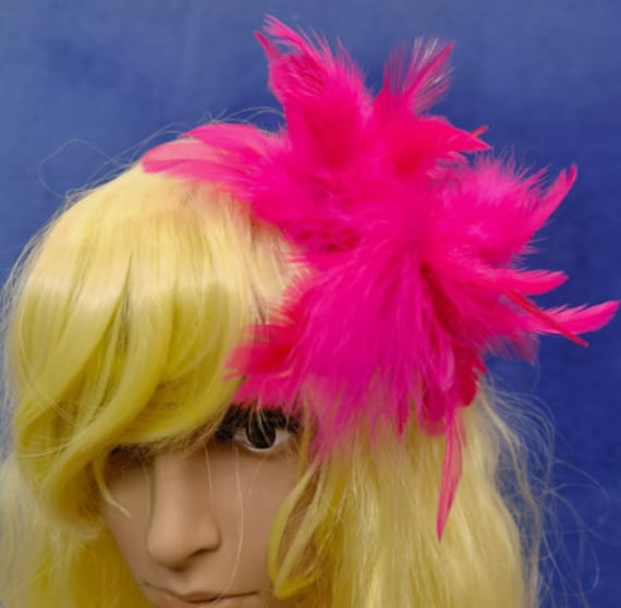 pink feather fascinator millinery burlesque hair clip brooch hen party bridal ascot race fancy dress british