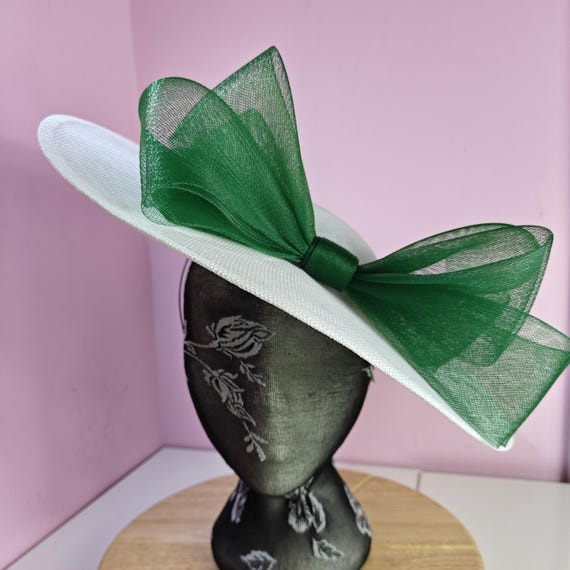 white green large fascinator millinery burlesque wedding hat headband party race cosplay handmade Kentucky Derby Royal Ascot