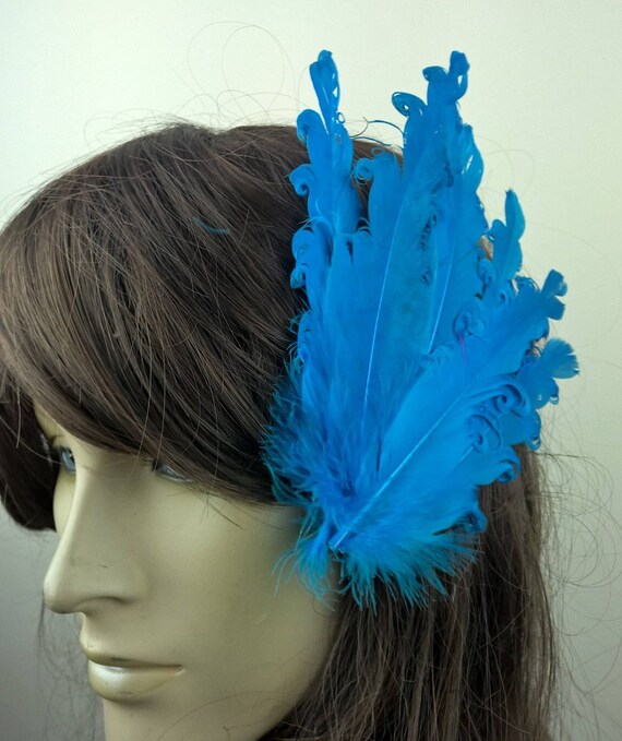 handmade blue feather fascinator millinery burlesque hair clip hen party wedding bridal ascot race fancy dress British
