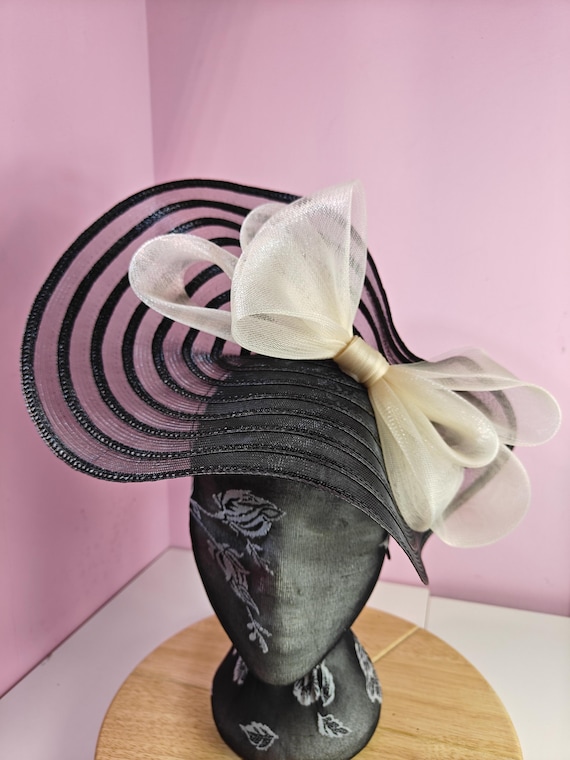 black cream straw crinoline bow fascinator millinery burlesque wedding hat headband royal ascot party house race cosplay Kentucky derby
