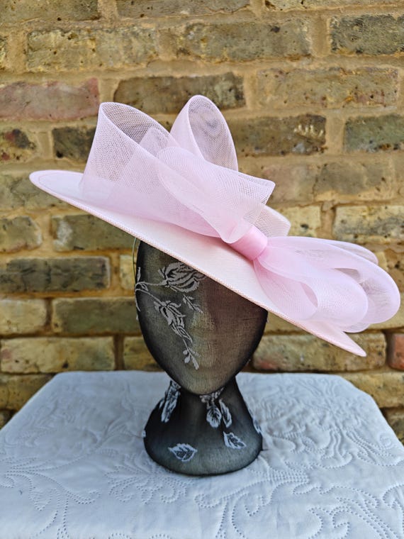 baby pink large fascinator millinery burlesque wedding hat headband party race cosplay handmade Kentucky Derby Royal Ascot