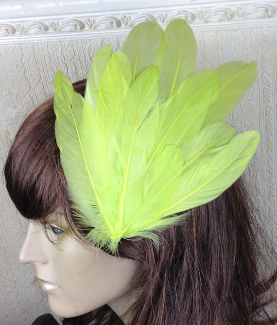 handmade yellow green feather fascinator millinery burlesque hair clip hen party wedding bridal ascot race fancy dress British