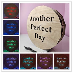 Caja de luz nocturna LED personalizada de 236 mm hecha a medida con nombre, letra, número, pared, puerta, USB, modo multicolor, flash de velocidad, atenuación, corte láser, madera
