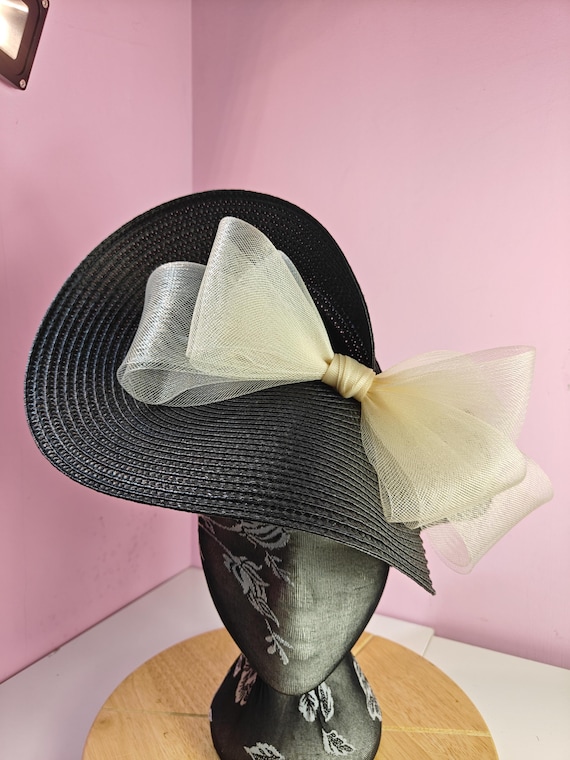 black cream straw crinoline bow fascinator millinery burlesque wedding hat on headband royal ascot party house race cosplay Kentucky derby