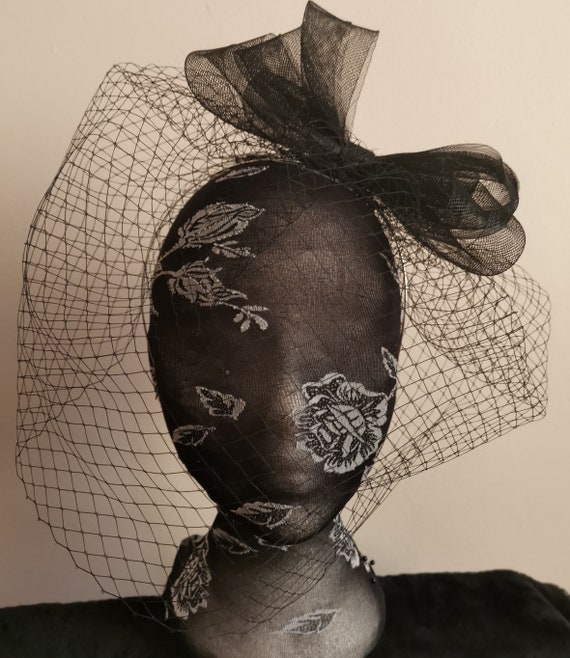 black feather fascinator birdcage veil veiling millinery burlesque headband wedding hat hair piece