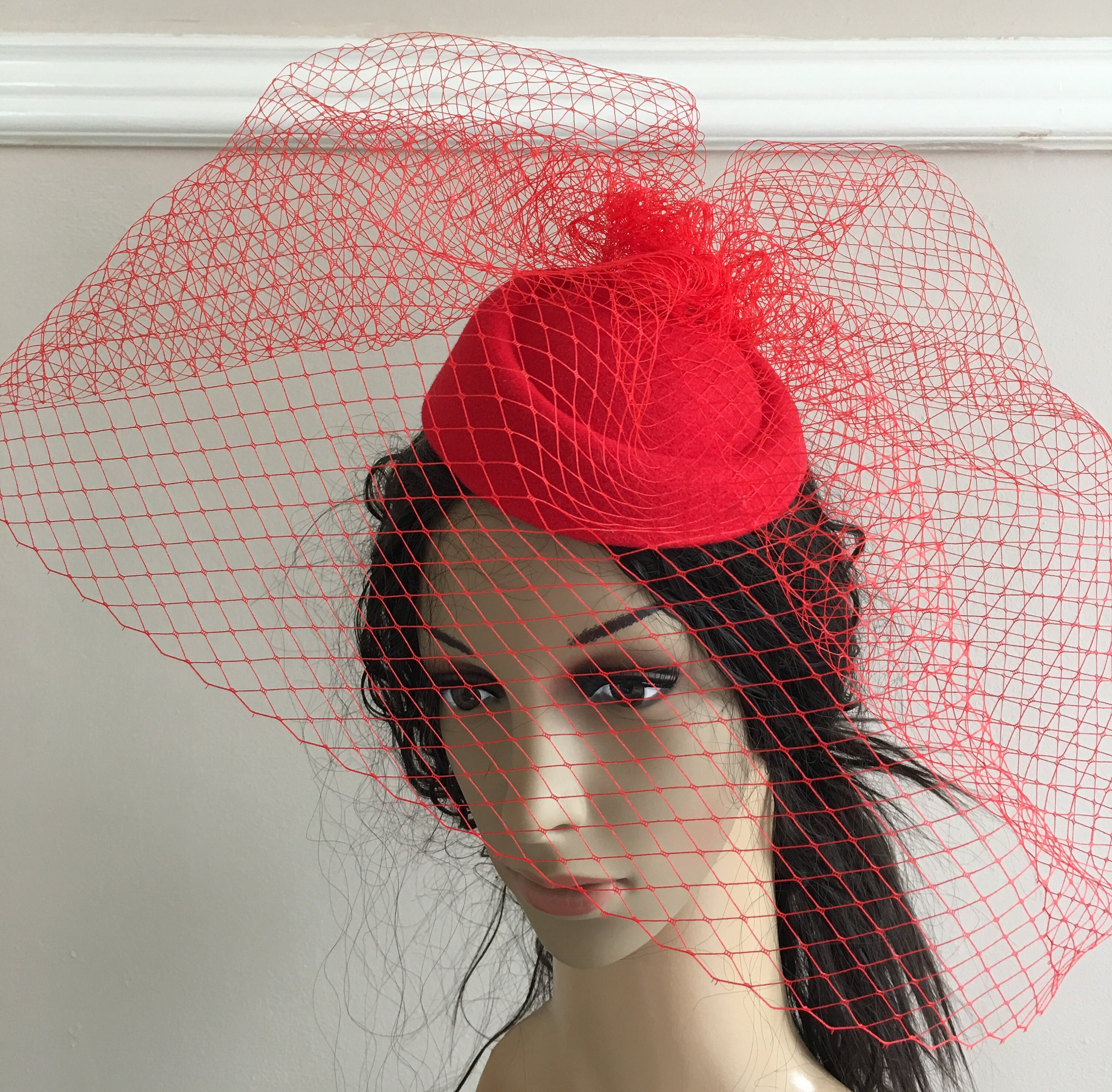 Pill Box Hat Red French Veil Veiling 