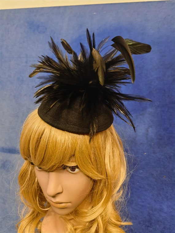 black feather black pill box hat fascinator millinery burlesque hair clip hen party bridal ascot race fancy dress British