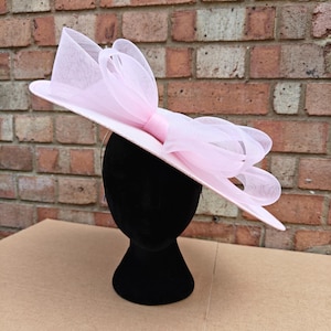 baby pink large fascinator millinery burlesque wedding hat headband party race cosplay handmade Kentucky Derby Royal Ascot