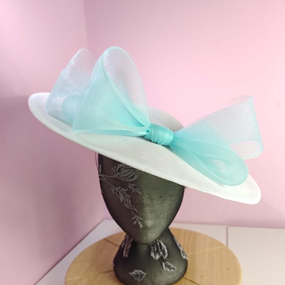 white light blue large fascinator millinery burlesque wedding hat headband party race cosplay handmade Kentucky Derby Royal Ascot