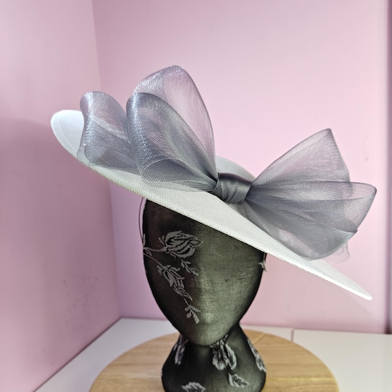 white grey large fascinator millinery burlesque wedding hat headband party race cosplay handmade Kentucky Derby Royal Ascot