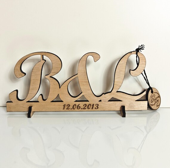 Personalised bespoke custom made laser cut engraved wood letters name word desk table stand wall door plaque sign logo design service