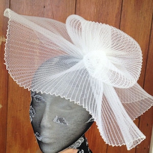 white fascinator millinery burlesque headband wedding hat hair piece