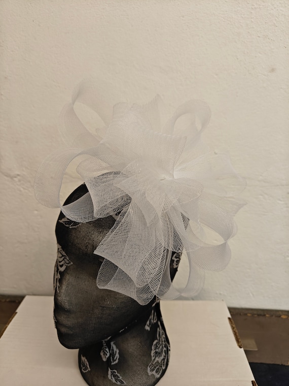 white fascinator millinery burlesque headband wedding hat hair piece