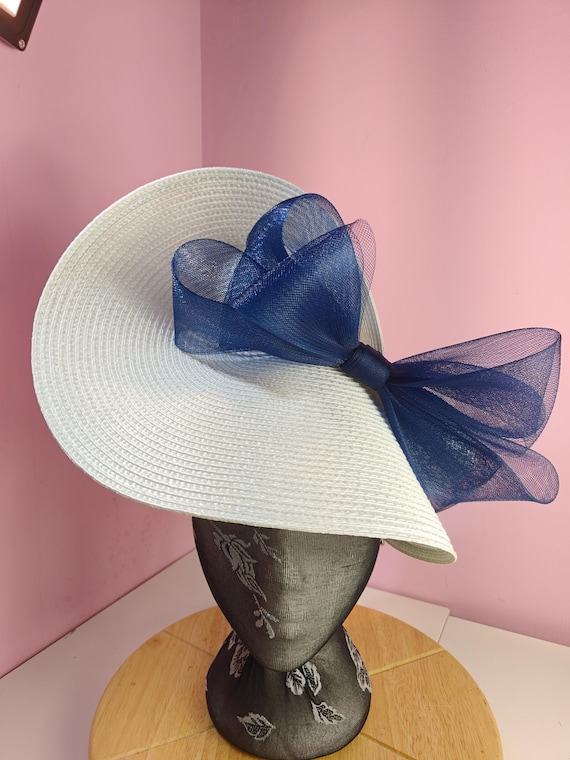 white navy straw crinoline bow fascinator millinery burlesque wedding hat on headband royal ascot party house race cosplay Kentucky derby
