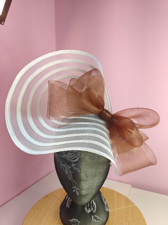 white brown straw crinoline bow fascinator millinery burlesque wedding hat headband royal ascot party house race cosplay Kentucky derby