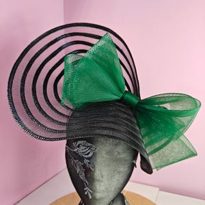 schwarz grüner Fascinator Schleifen Fascinator Hut Stirnband Stirnband Stirnband Royal Ascot Accessoire