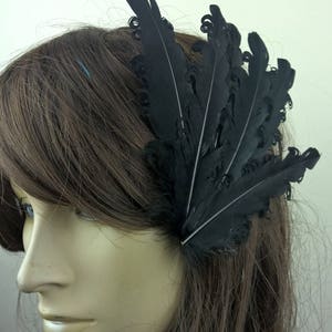 handmade black feather fascinator millinery burlesque hair clip hen party wedding bridal ascot race fancy dress British