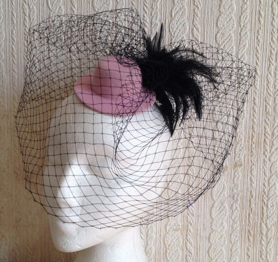 black feather french veil veiling pink mini top hat fascinator millinery burlesque hair clip hen party bridal ascot race fancy dress British