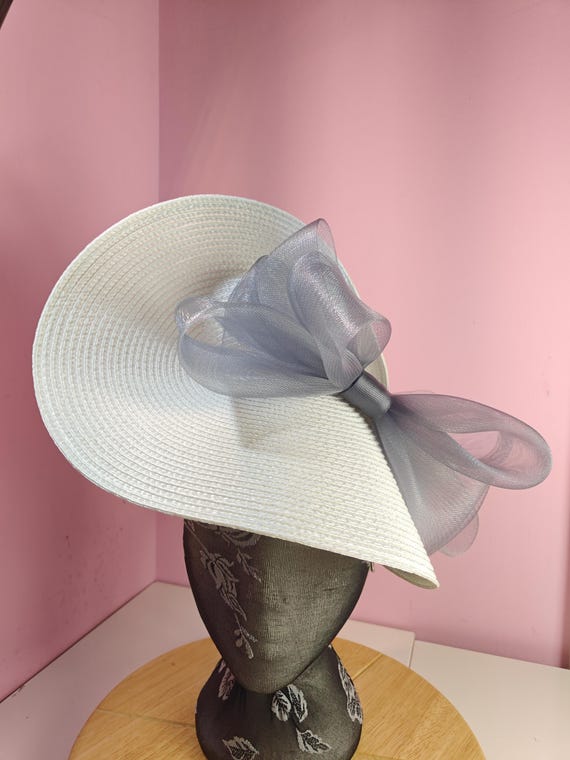 white grey straw crinoline bow fascinator millinery burlesque wedding hat on headband royal ascot party house race cosplay Kentucky derby