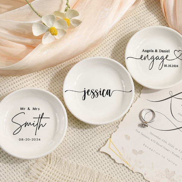 Personalized Mrs Ring Dish, Wedding Ring Holder, Gift for Bride, Wedding Gift for Her, Engagement Gift, Bridal Shower Gift, Anniversary Gift