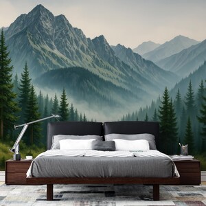 Carta da parati murale con effetto bosco, carta da parati con foresta nebbiosa, carta da parati murale con montagne blu per camera da letto, parete decorativa con paesaggio naturale realistico