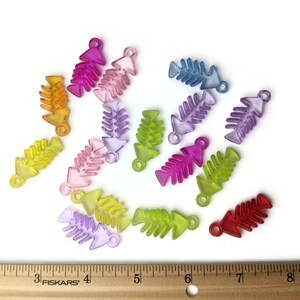 Fish Bones Charms - 50 pieces (53 grams)  -  Sugar Glider, Bird Toy Part