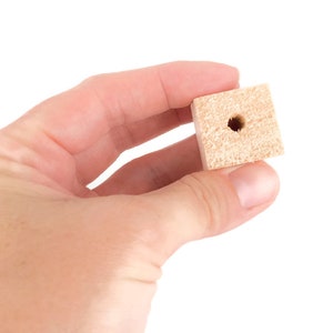 Natural Balsa Cubes Bundle - 1" x 1" x 1" - Bird Toy Part, Easy to Chew