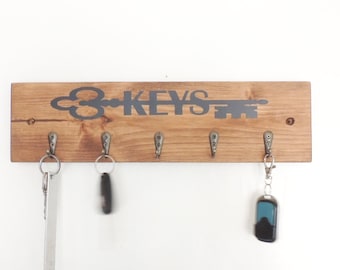 Rustic Wooden Key Holder: Entryway Hall Decor with Antique Gold Hooks