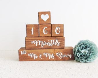 wedding countdown, personalised gift, wooden countdown, engagement gift, bride to be, days till wedding, daughter engagement, fiance gift