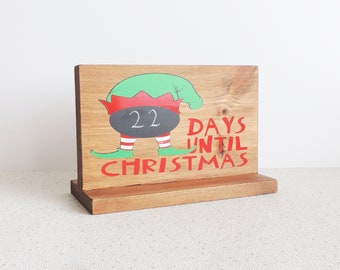 Rustic Wooden Christmas Countdown: Elf Chalkboard Advent Calendar