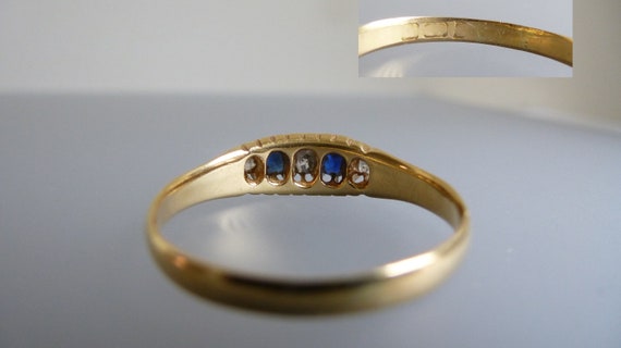 Antique Vintage 18ct Gold Diamond and Sapphire Ri… - image 9