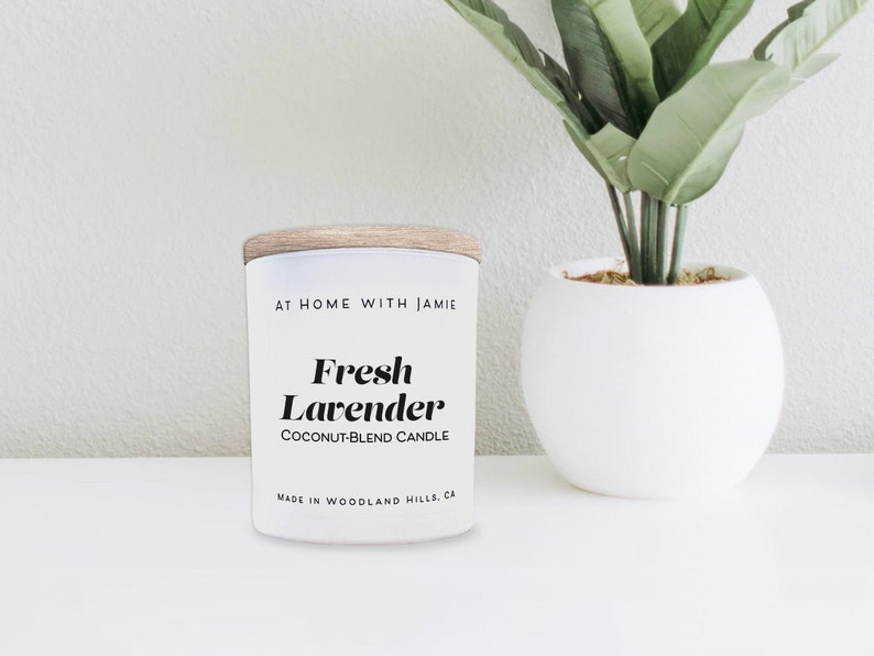 Housewarming Gift Coconut Wax Candle Luxury Candle Spring Candle Floral Scented Candle Fresh Lavender Candle Gift for Mom