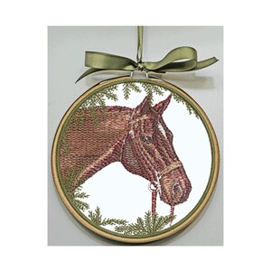 Chestnut-colored Horse Ornament - Chestnut-colored Horse Hoop Art - Personalize - Horse Embroidery Art